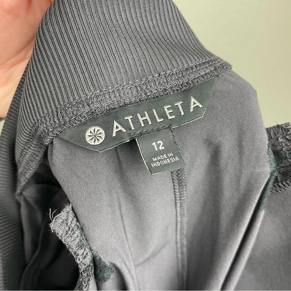 ATHLETA Women's 12 Brooklyn Ankle Pants Green Athleisure Activewear Casual Gym - Picture 8 of 13